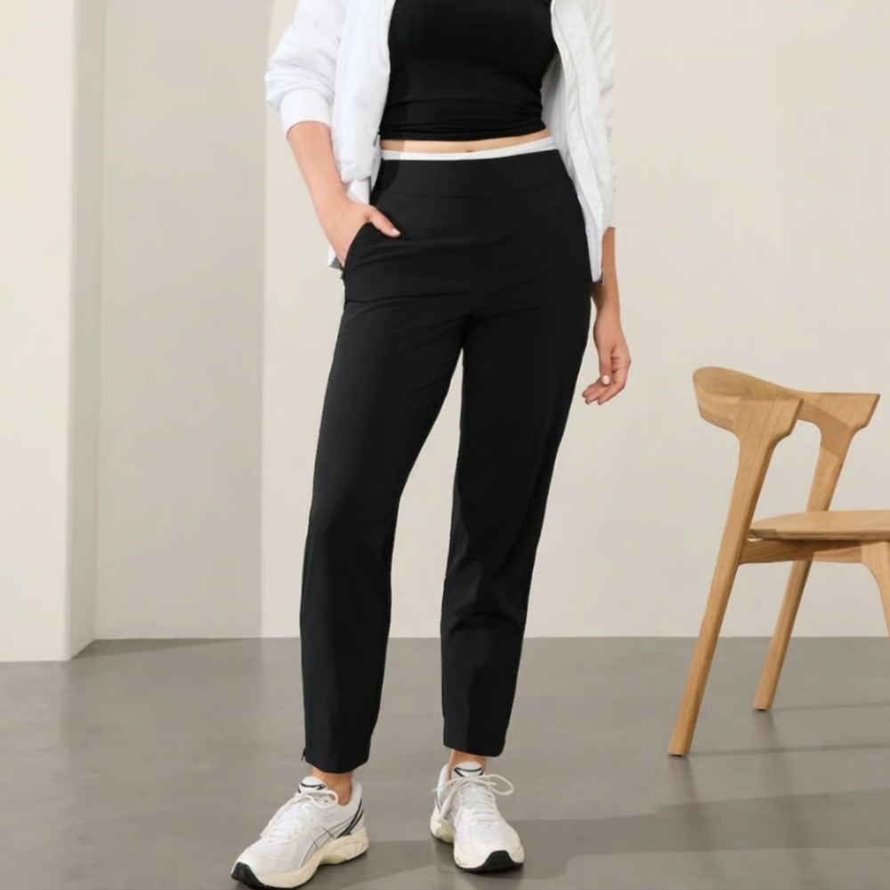 NWT Athleta Sz 4Tall/S Brooklyn Heights Jogger Black Ankle Pant Athletic